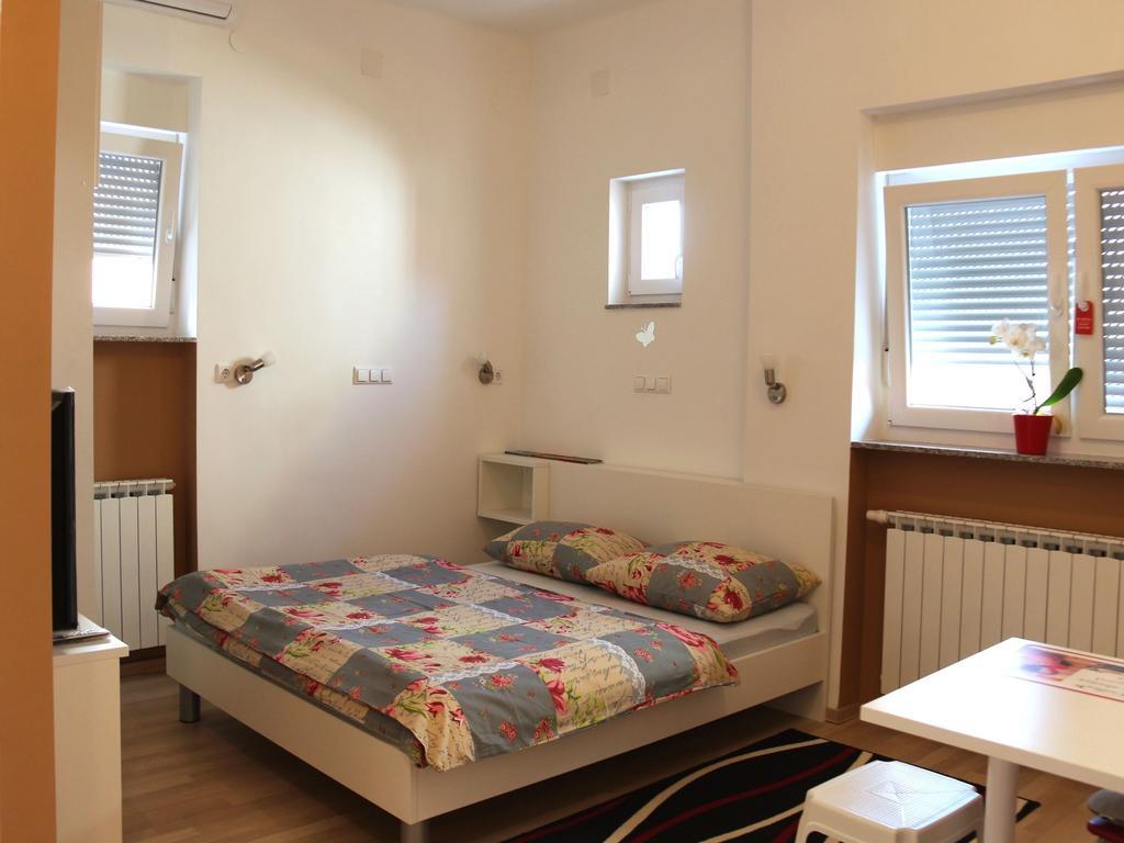 Apartmani Nighty Night Zagreb Zimmer foto