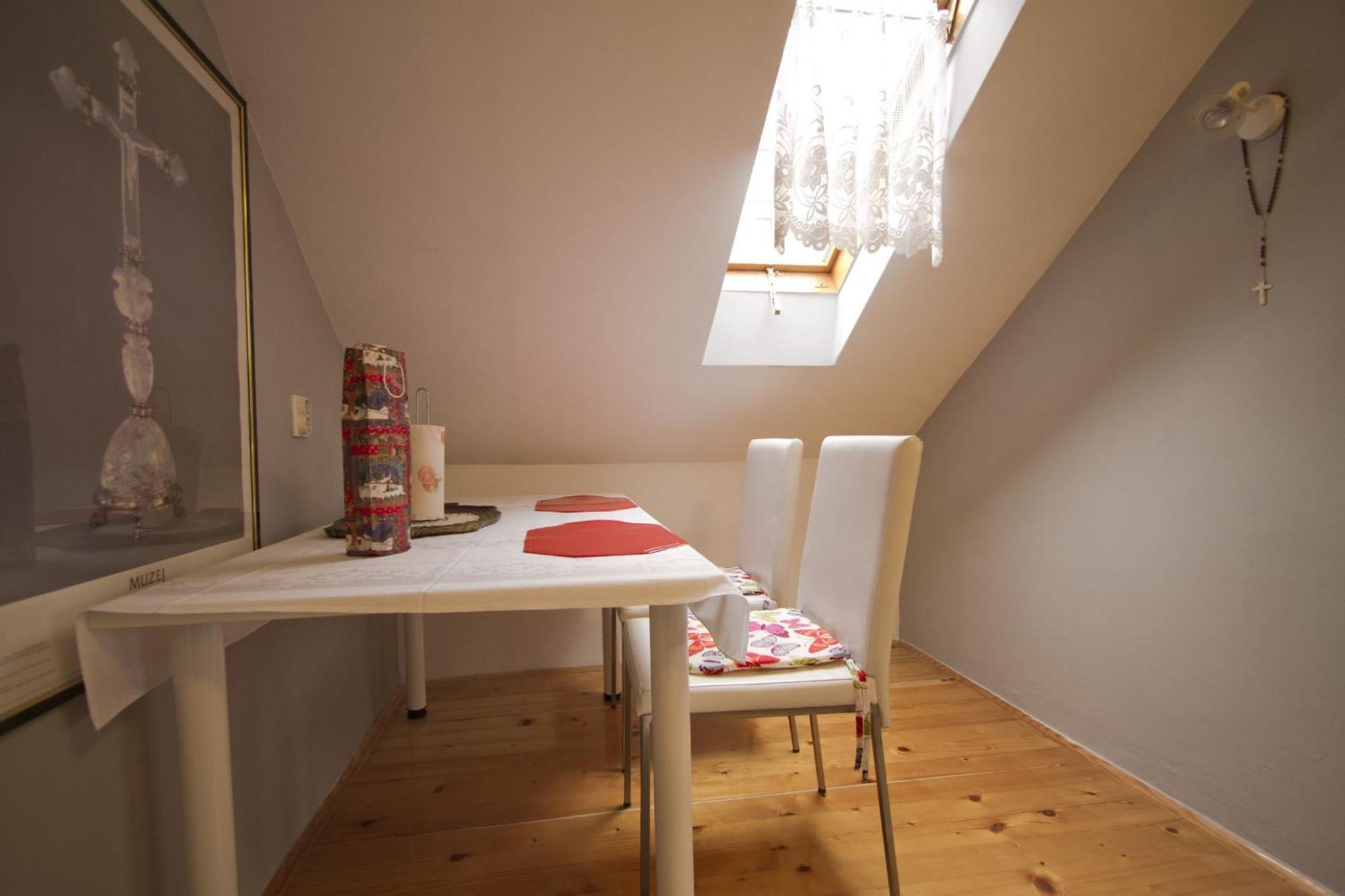 Apartmani Nighty Night Zagreb Zimmer foto